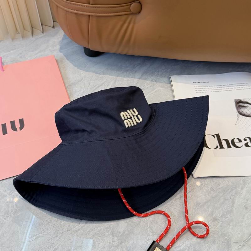 Miumiu cap dx08